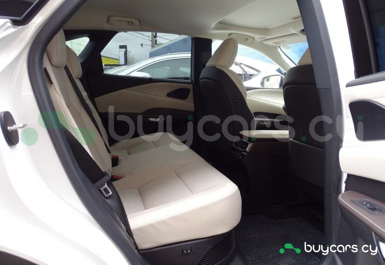 Lexus RX Белый