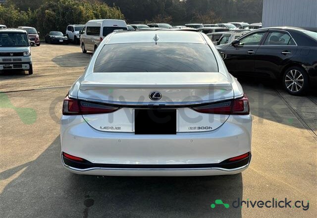 Lexus ES White