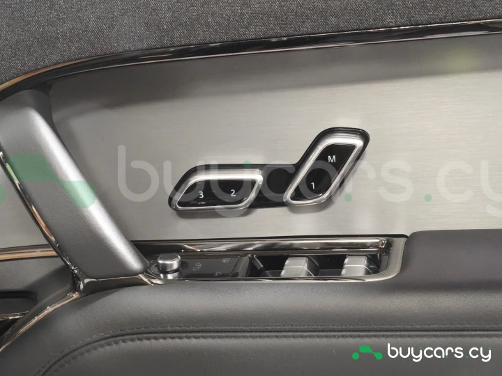 Land Rover Range Rover Sport Black