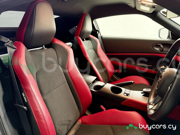 Nissan Fairlady z Grey