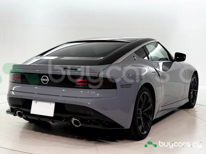 Nissan Fairlady z Grey
