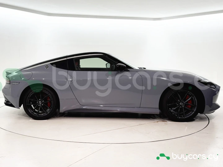 Nissan Fairlady z Grey