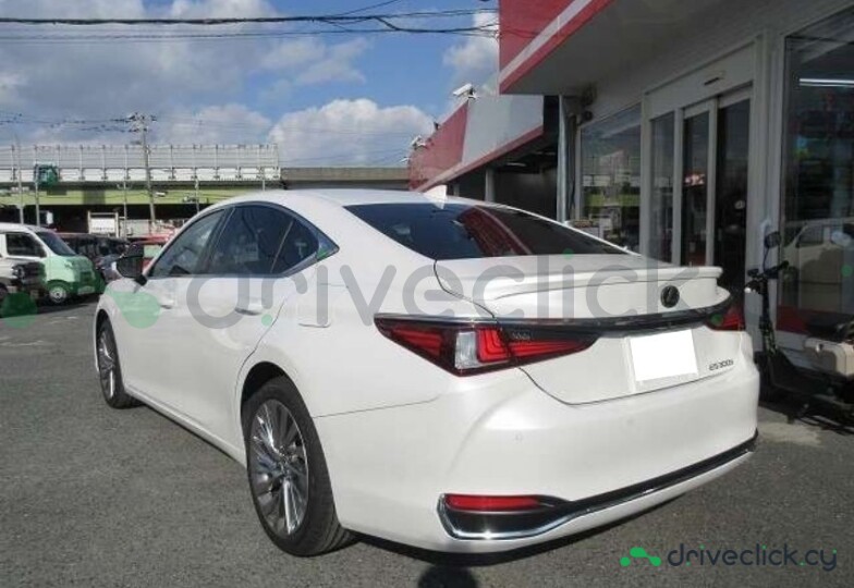 Lexus ES White