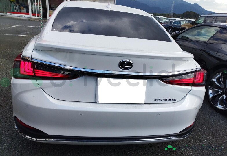 Lexus ES White