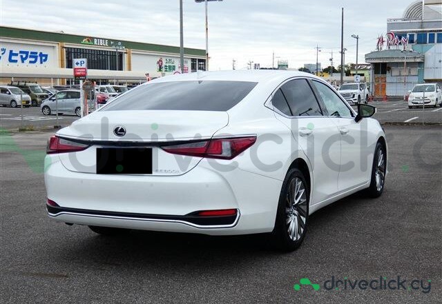 Lexus ES White