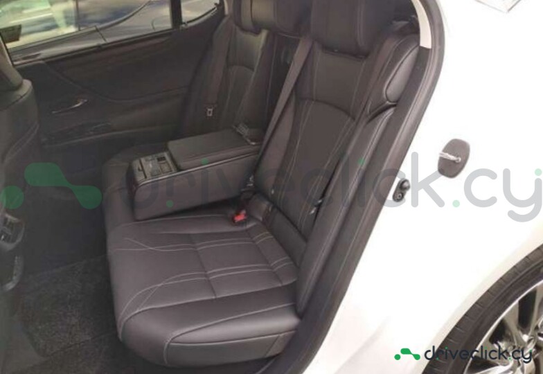 Lexus ES White