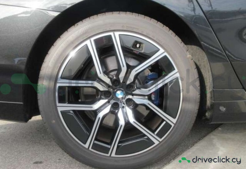 BMW 7 series Black