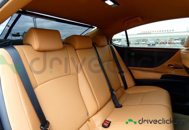 Lexus ES White