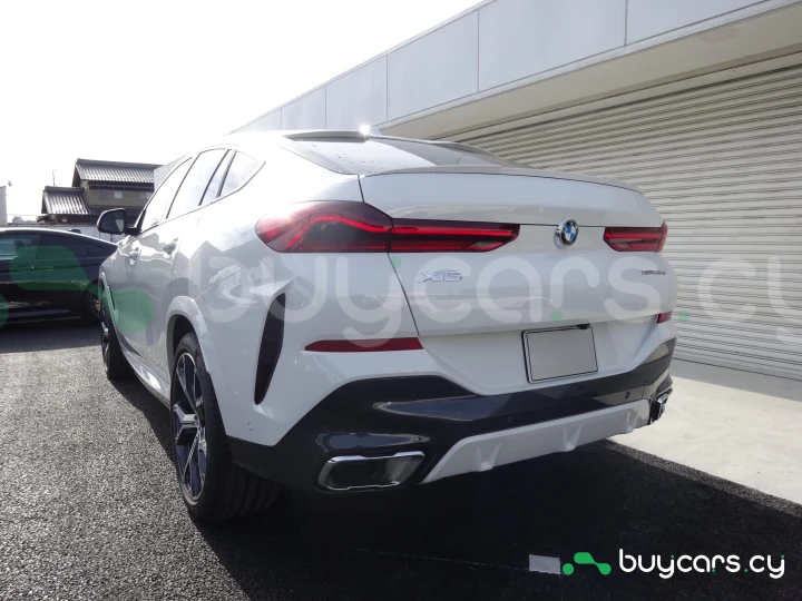 BMW X6 White