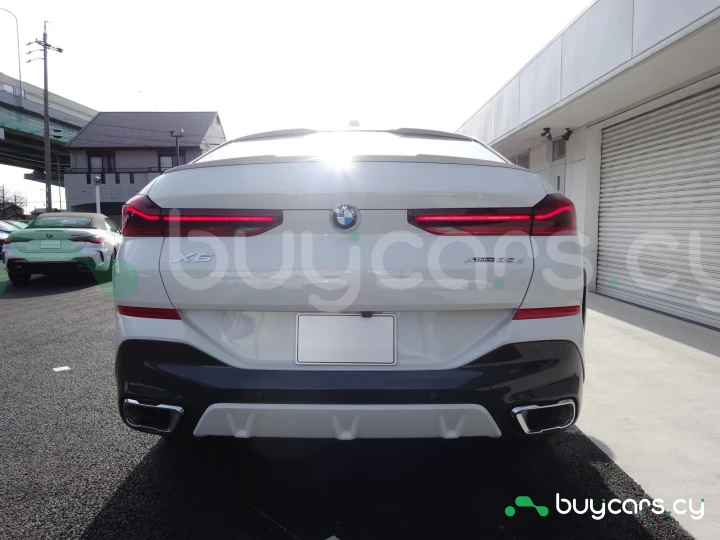 BMW X6 White