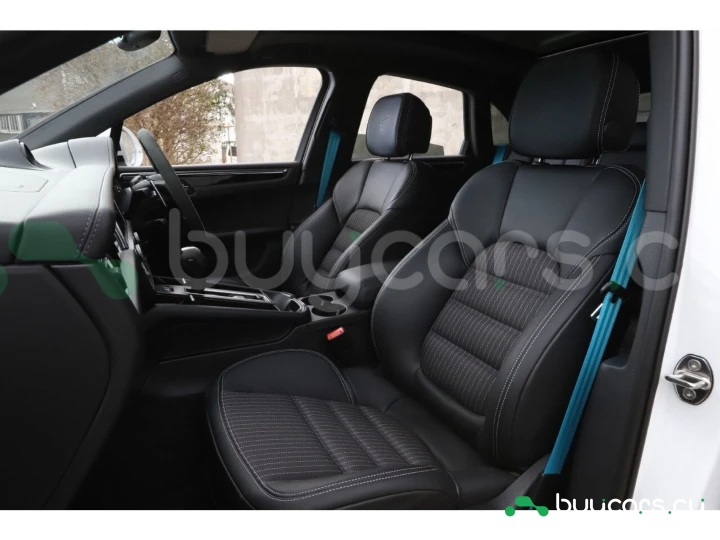 Porsche Macan Белый