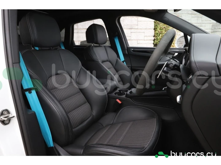 Porsche Macan Белый