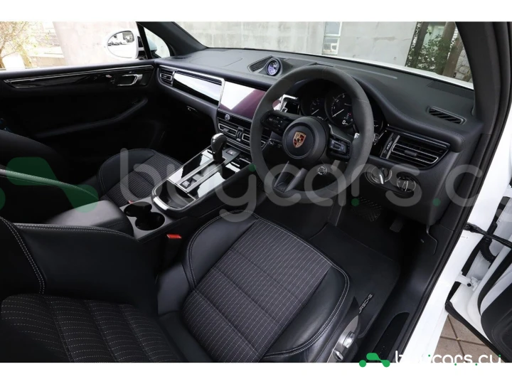 Porsche Macan Белый