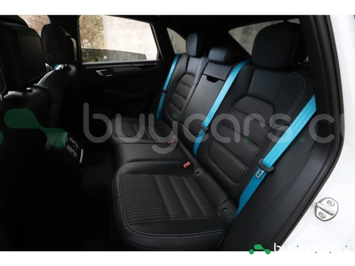 Porsche Macan Белый