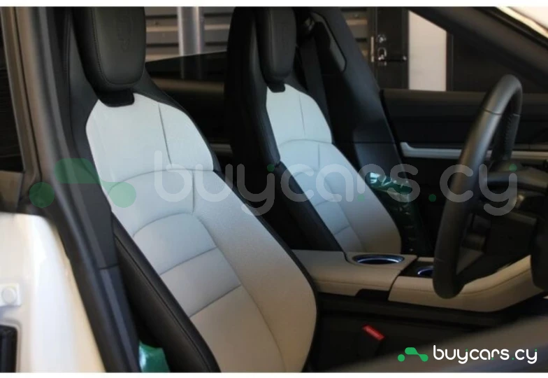 Porsche Taycan White