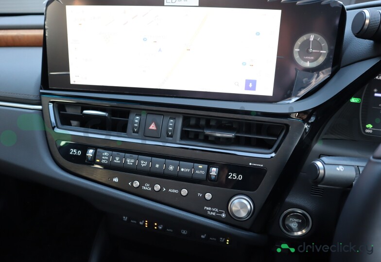 Lexus ES White