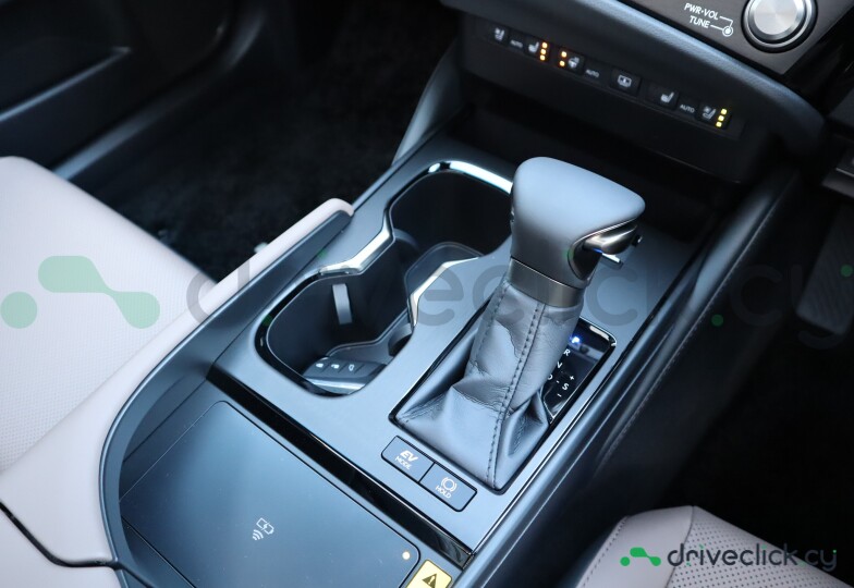 Lexus ES White