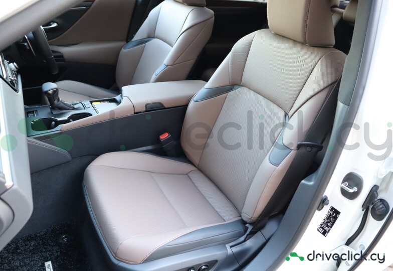 Lexus ES White