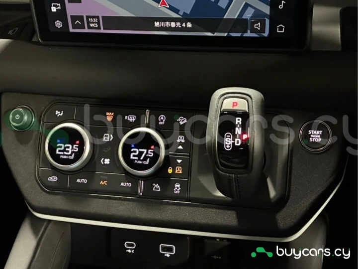 Land Rover Defender Серый