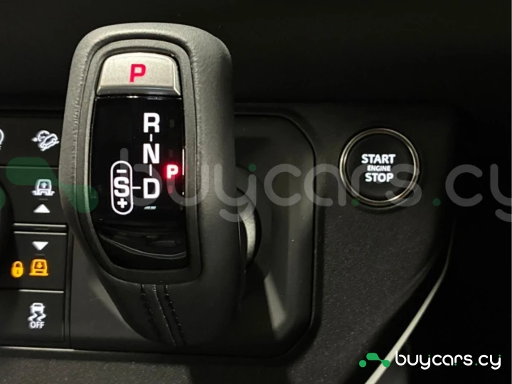 Land Rover Defender Серый