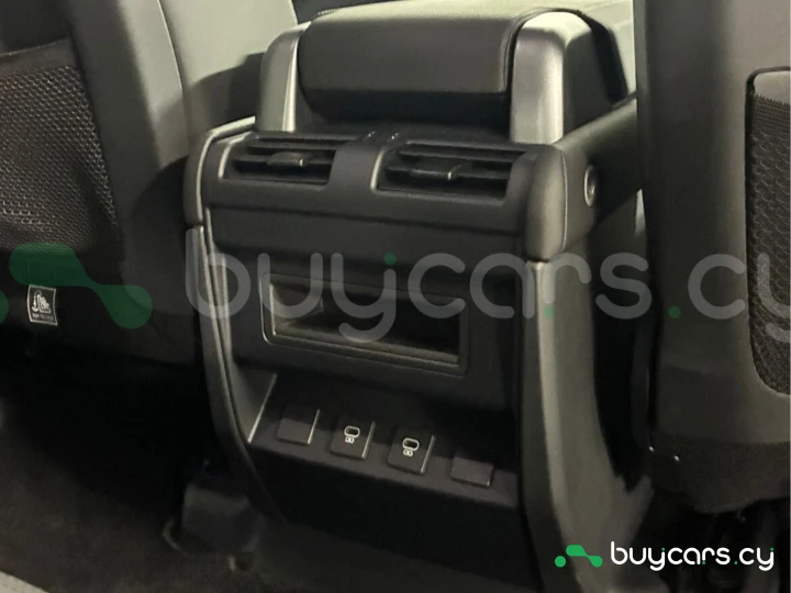 Land Rover Defender Серый