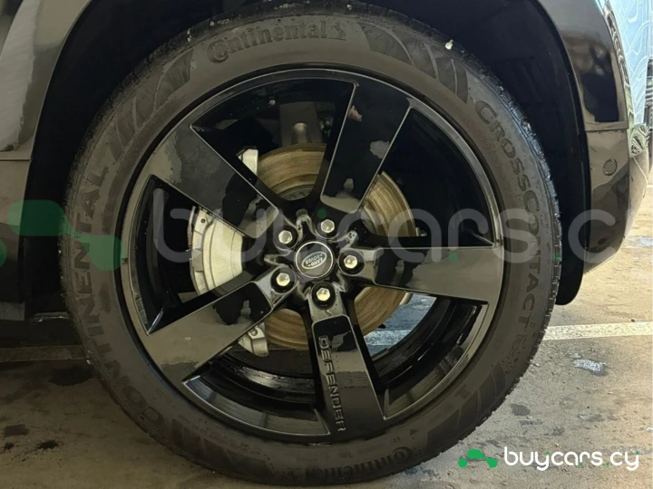 Land Rover Defender Серый