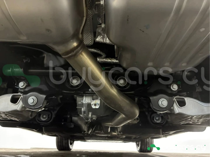 Land Rover Defender Серый