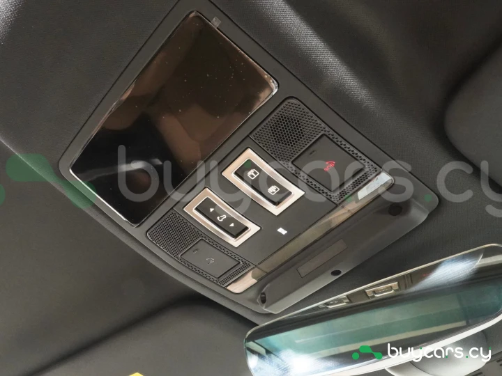 Land Rover Defender White