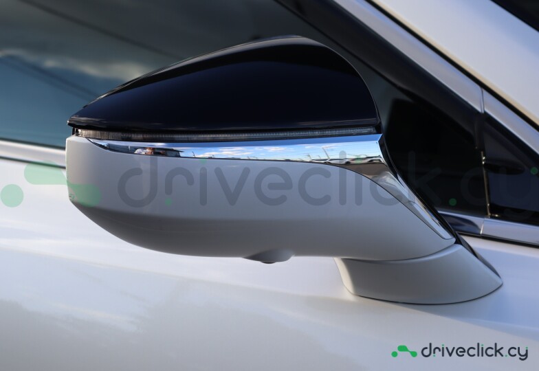Lexus ES White