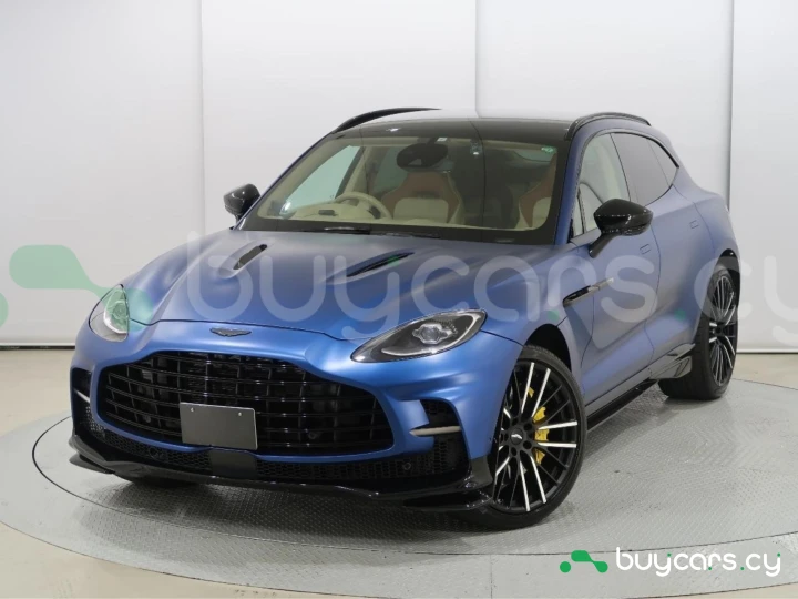 Aston Martin DBX Синий