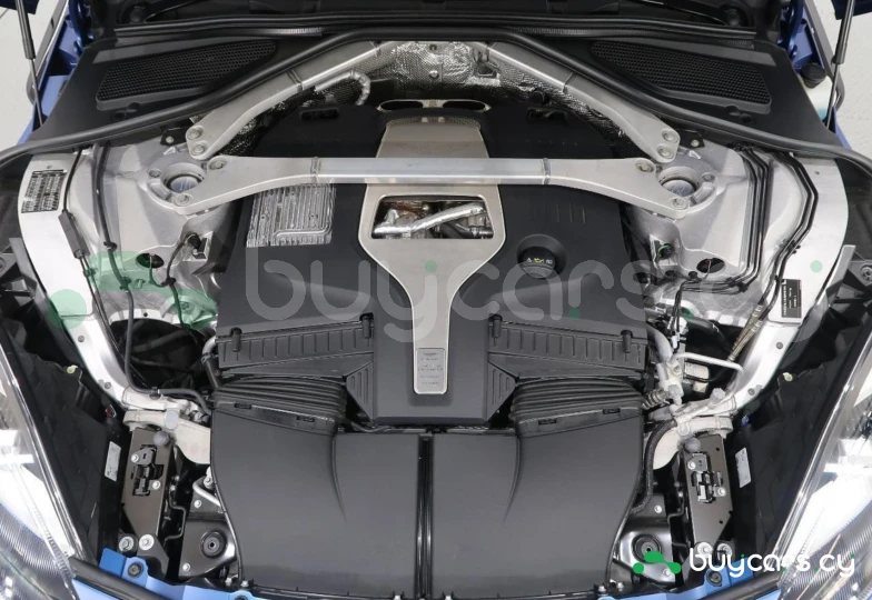 Aston Martin DBX Синий