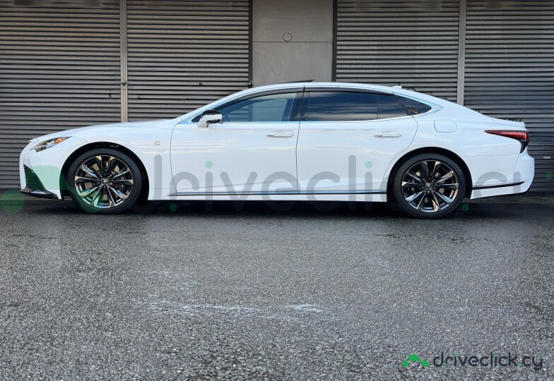 Lexus LS White