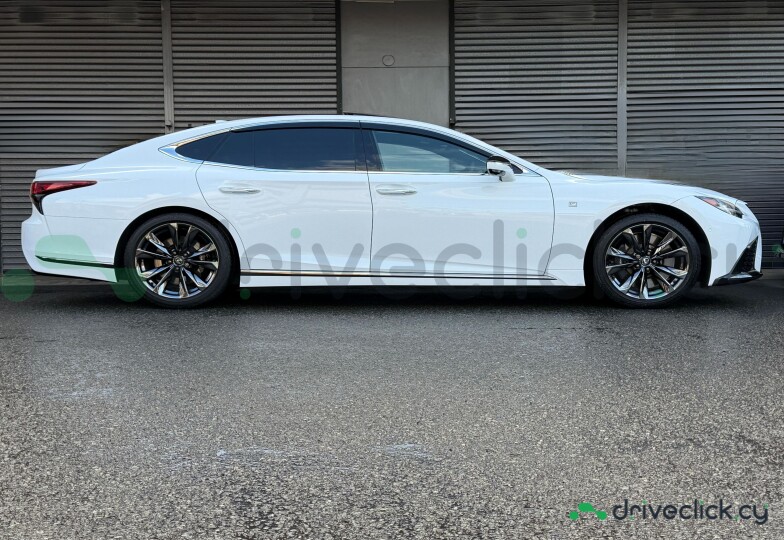 Lexus LS White