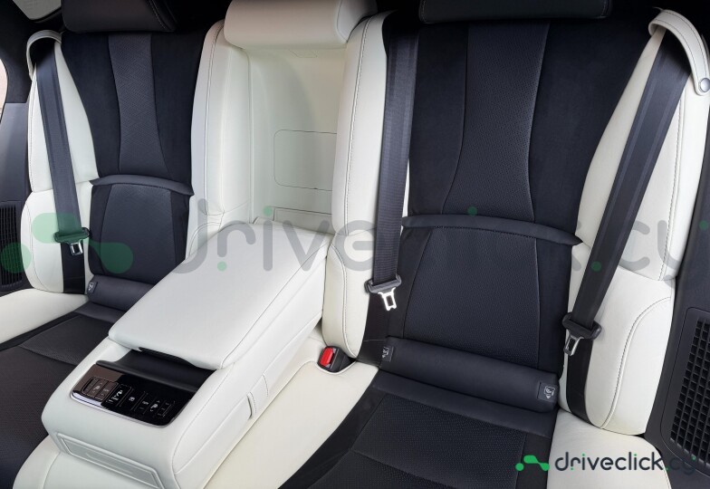 Lexus LS White