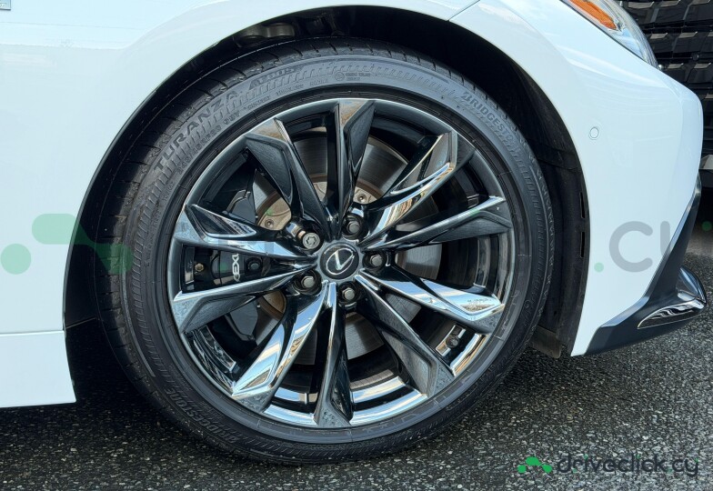 Lexus LS White