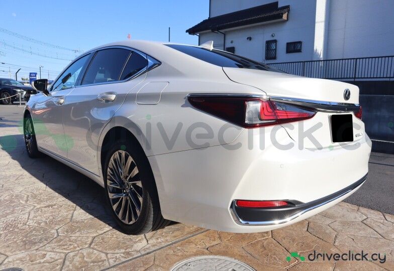 Lexus ES White