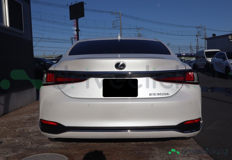 Lexus ES White