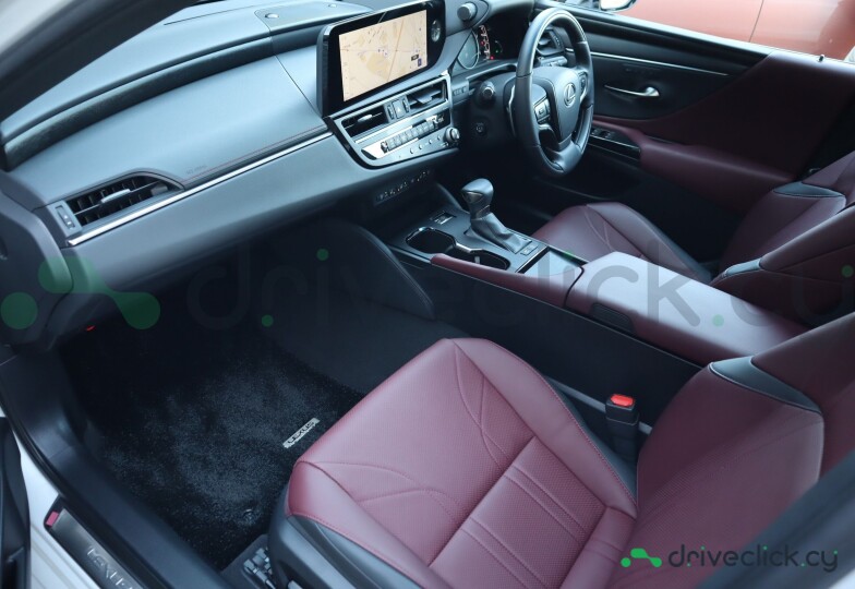 Lexus ES White