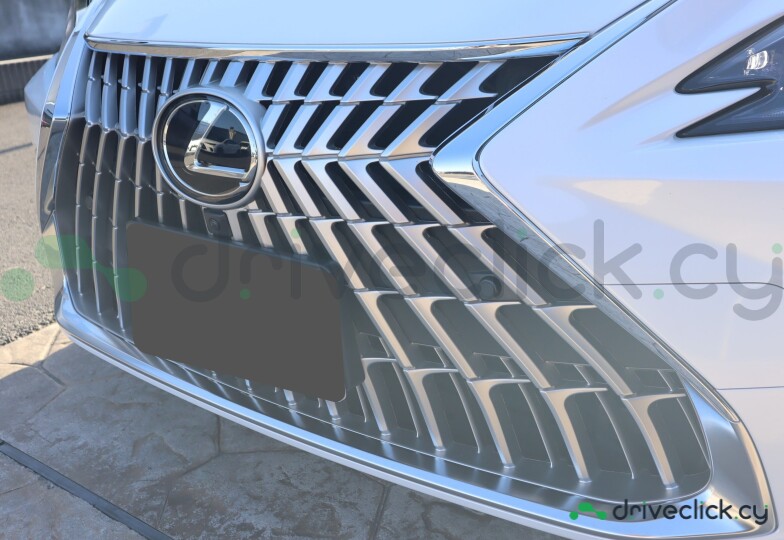 Lexus ES White