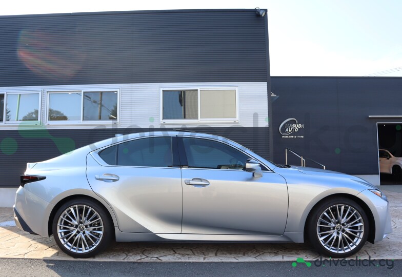 Lexus IS Серый