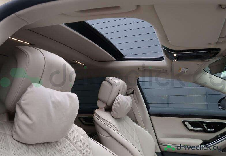 Mercedes S-class Gold