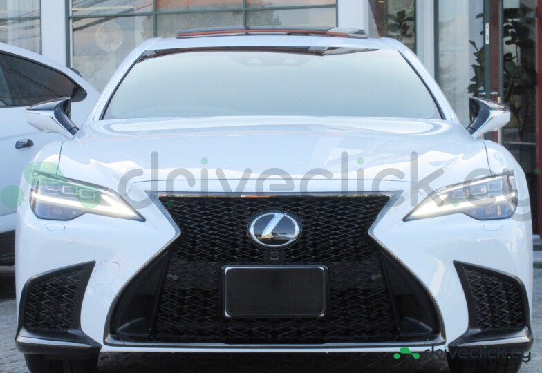 Lexus LS White