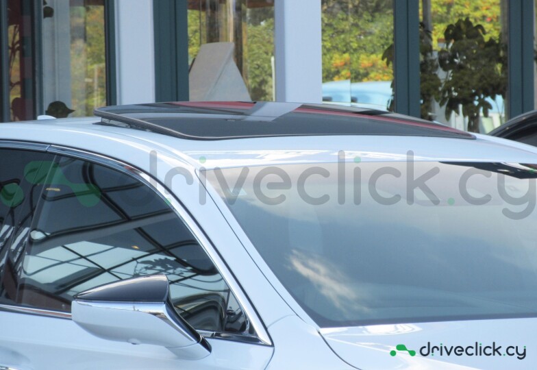 Lexus LS White