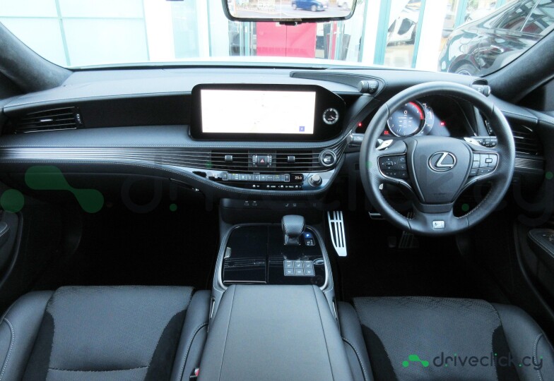 Lexus LS White
