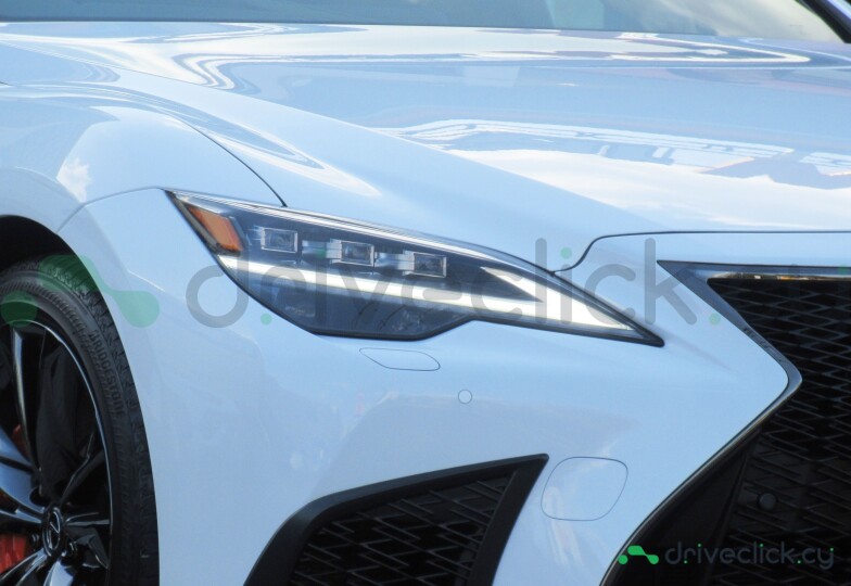 Lexus LS White