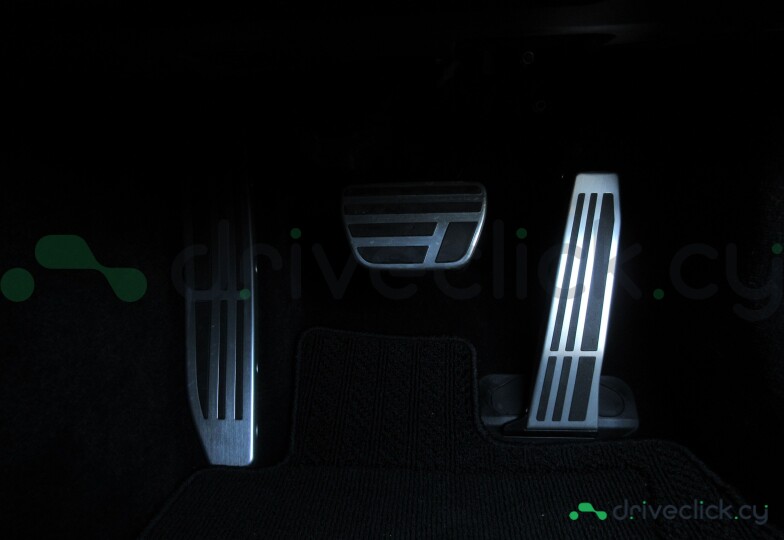 Lexus LS White