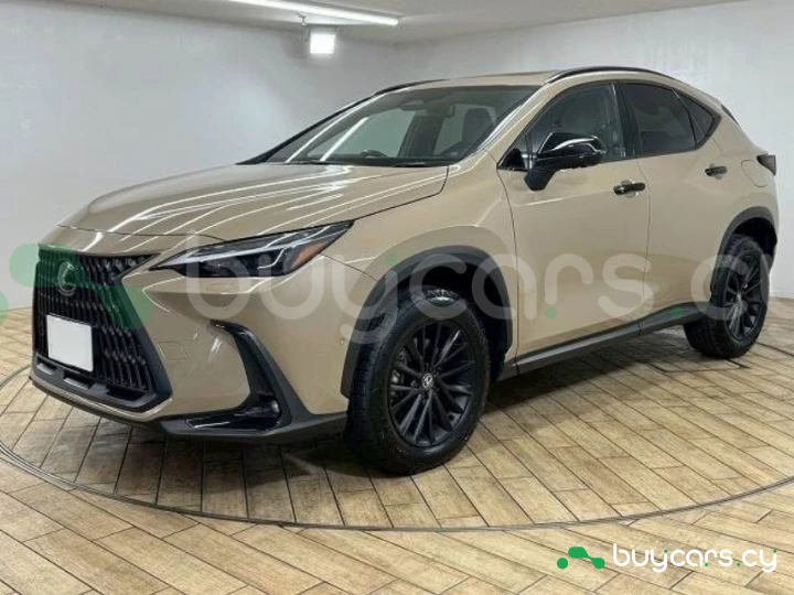Lexus NX Бежевый