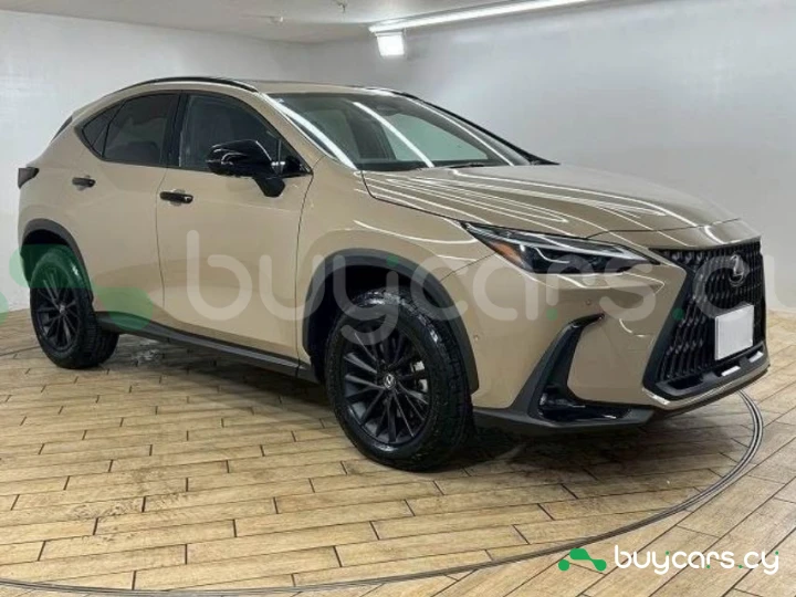 Lexus NX Бежевый