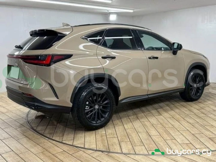 Lexus NX Бежевый
