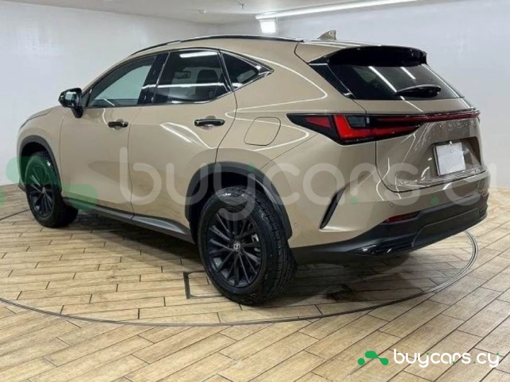 Lexus NX Бежевый